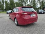 Hyundai i30 Wagon 2015 Punainen