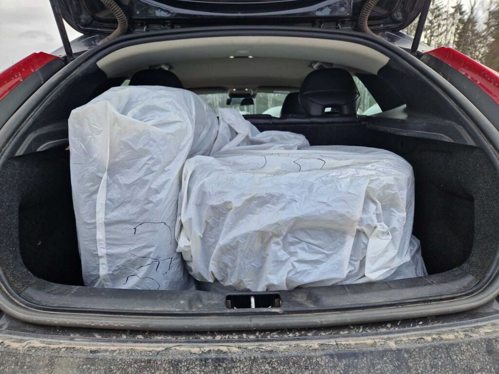 Volvo V40 2015 Musta