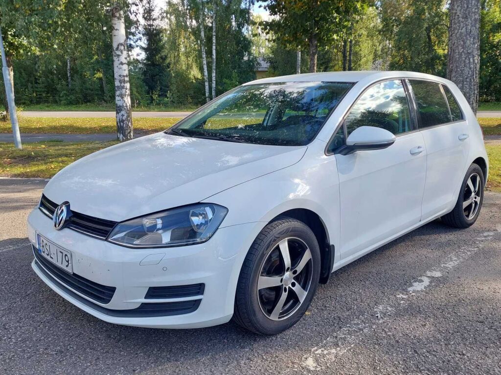 Volkswagen Golf 2015 Valkoinen