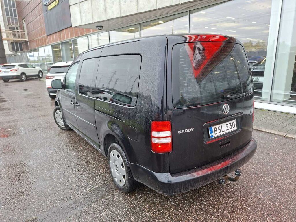 Volkswagen Caddy Maxi 2015 Musta