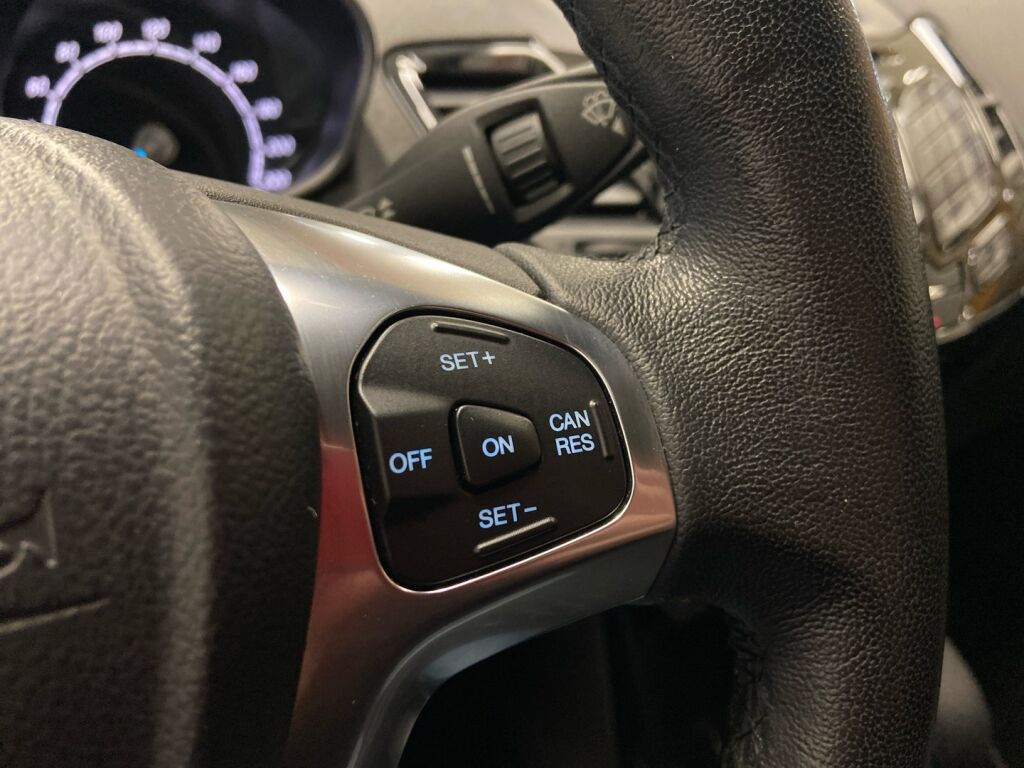 Ford Fiesta 2015 Harmaa