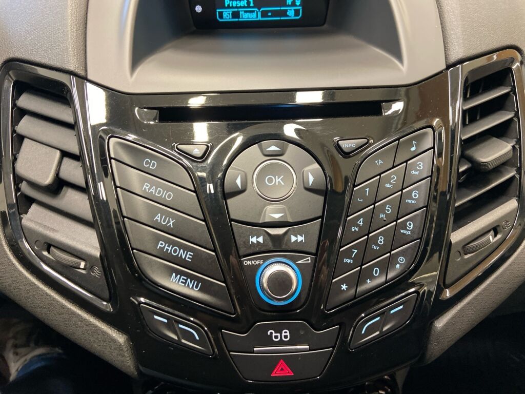 Ford Fiesta 2015 Harmaa