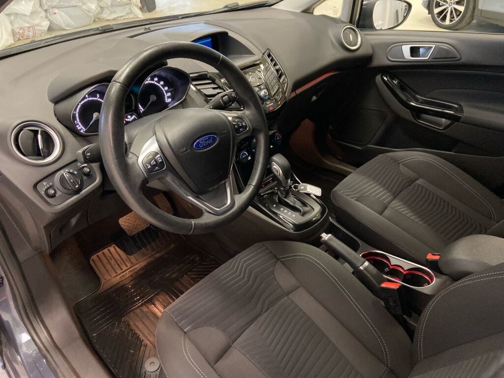 Ford Fiesta 2015 Harmaa