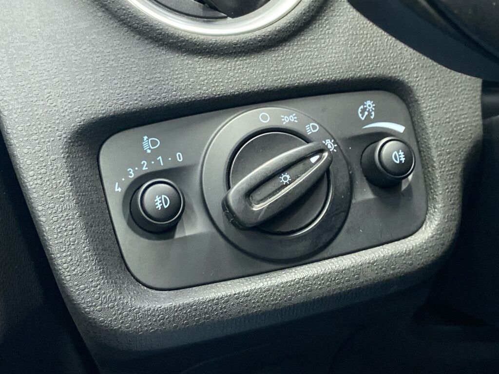 Ford Fiesta 2015 Harmaa