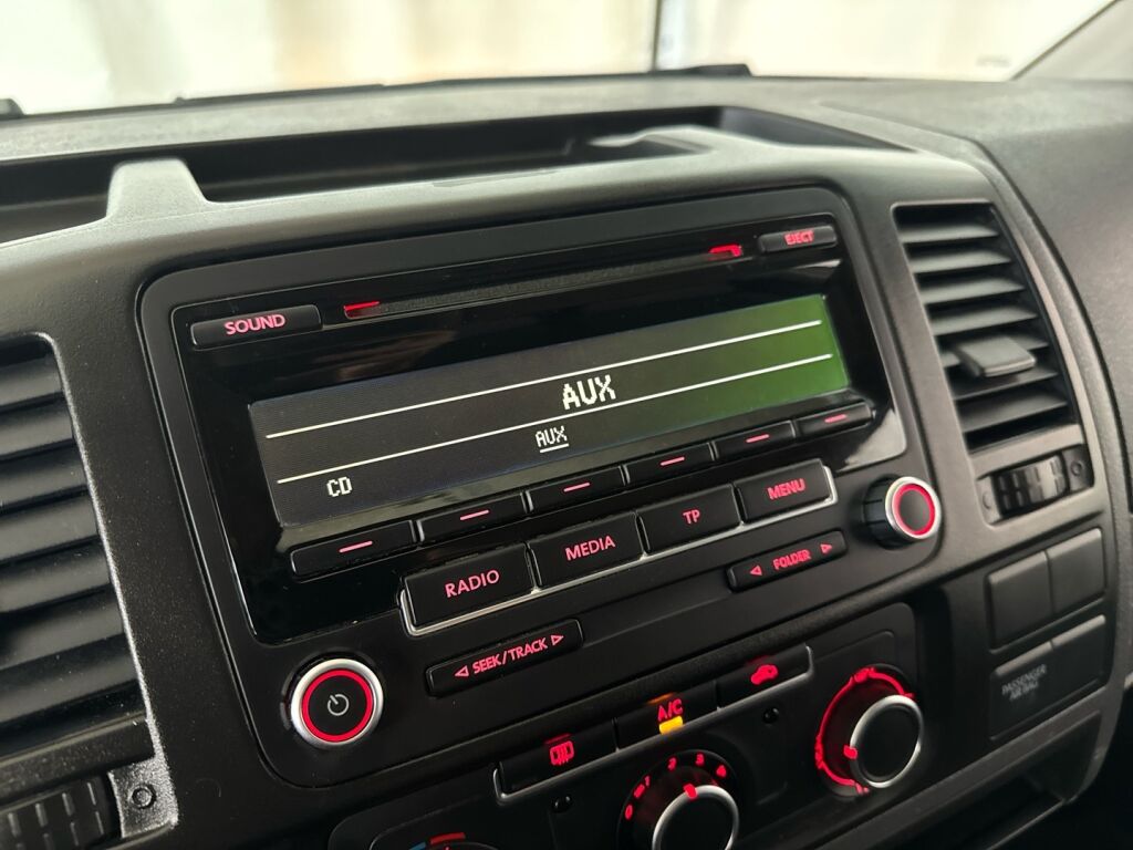 Volkswagen Transporter 2015 Valkoinen