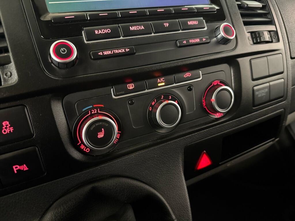 Volkswagen Transporter 2015 Valkoinen