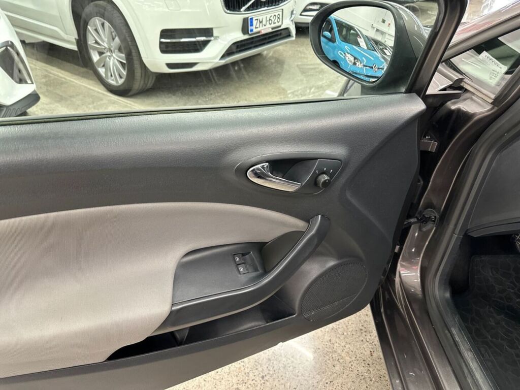 Seat Ibiza ST 2015 Harmaa