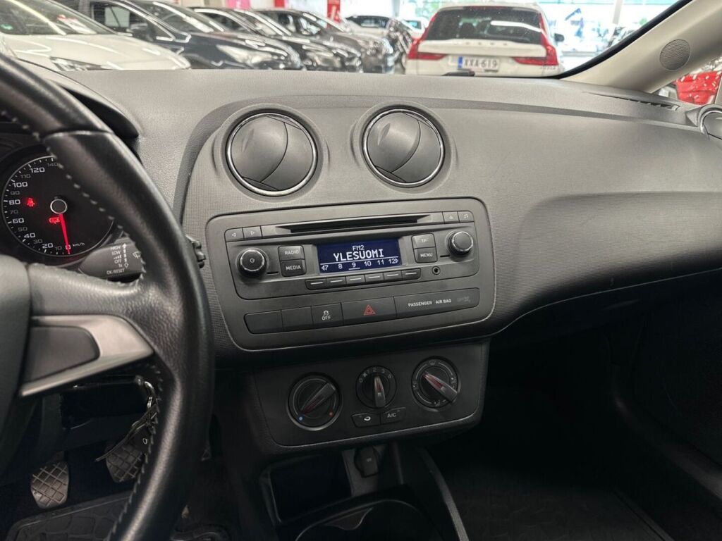 Seat Ibiza ST 2015 Harmaa