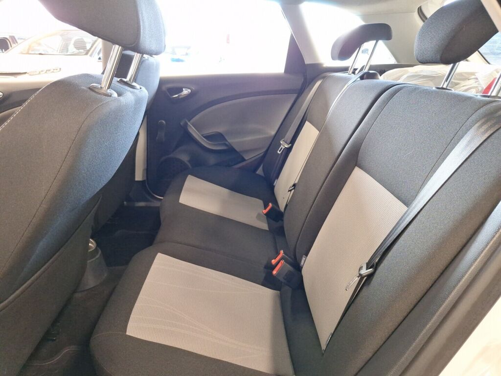 Seat Ibiza ST 2015 Valkoinen