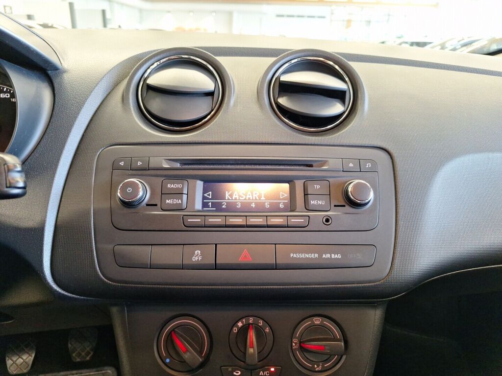 Seat Ibiza ST 2015 Valkoinen