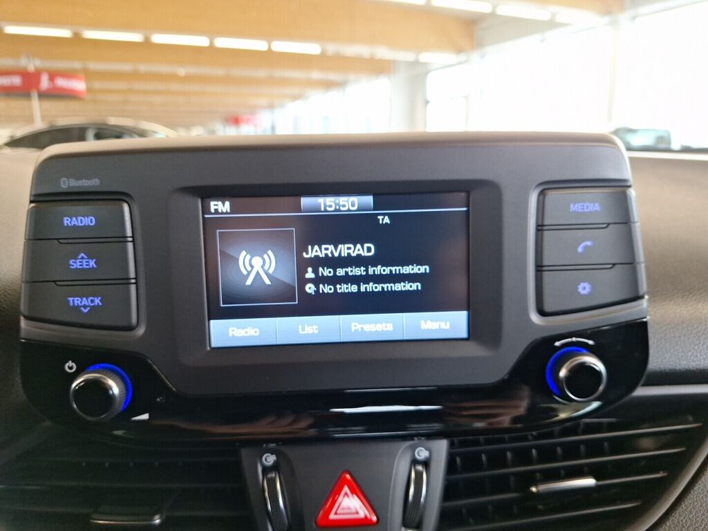 Hyundai i30 5d 2018 Punainen