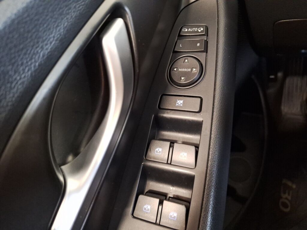 Hyundai i30 5d 2018 Punainen