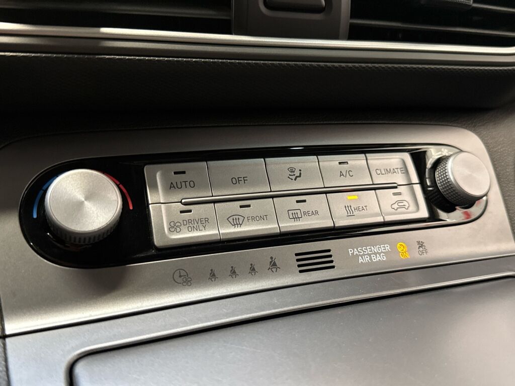 Hyundai KONA 2020 Oranssi