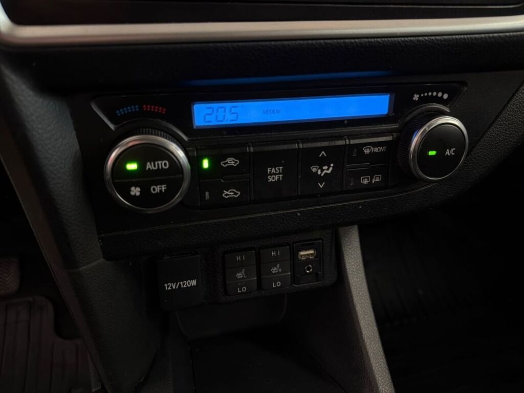 Toyota Auris 2015 Valkoinen