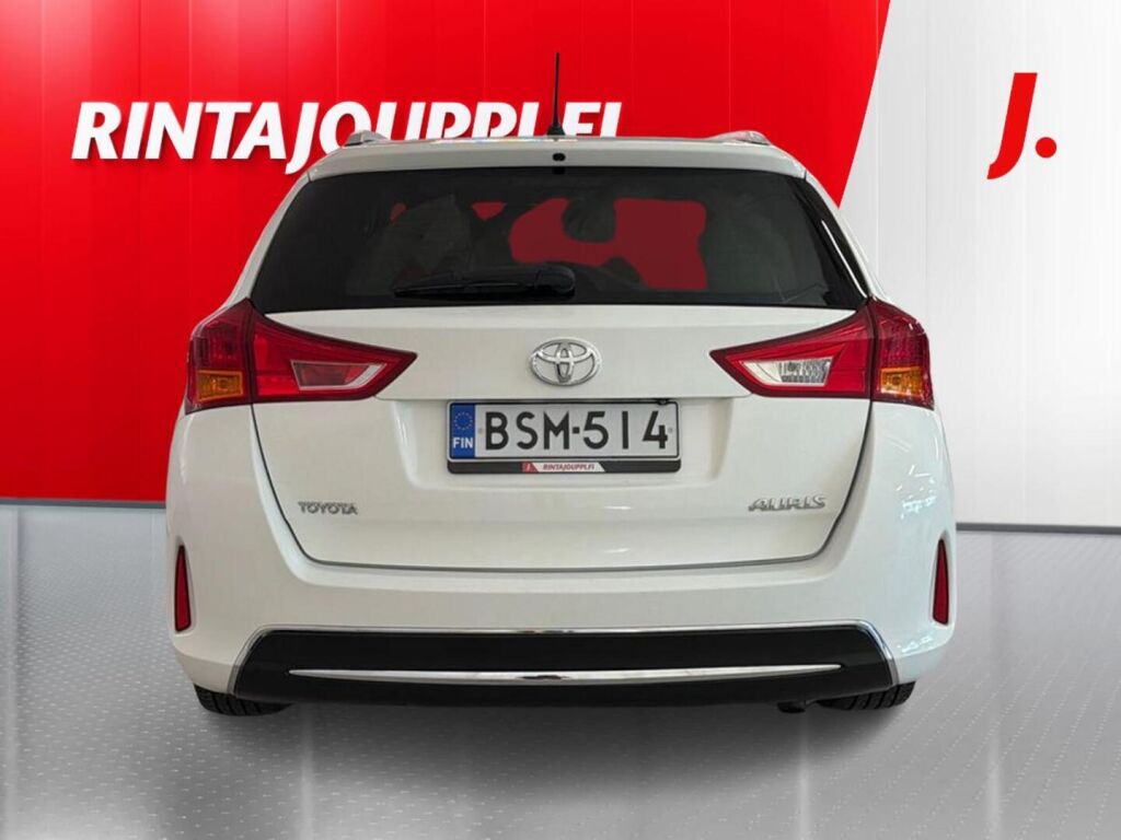 Toyota Auris 2015, kuva 6/30