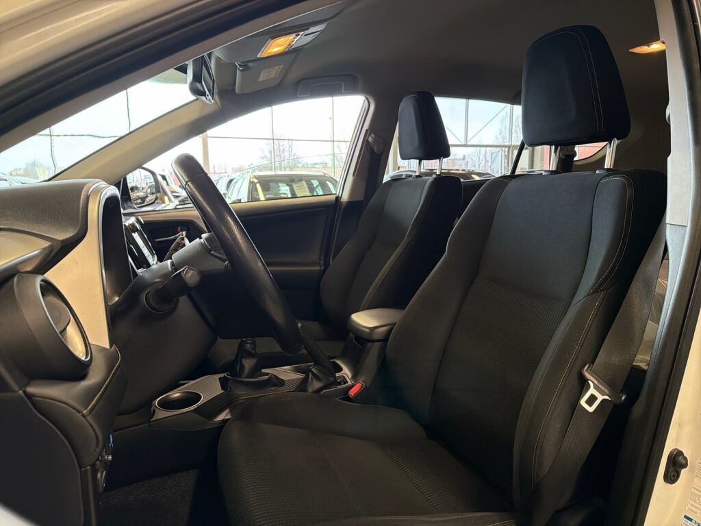 Toyota RAV4 2015 Valkoinen