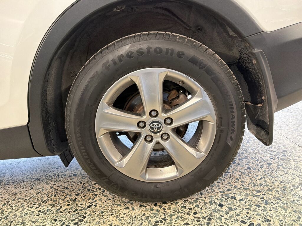 Toyota RAV4 2015 Valkoinen