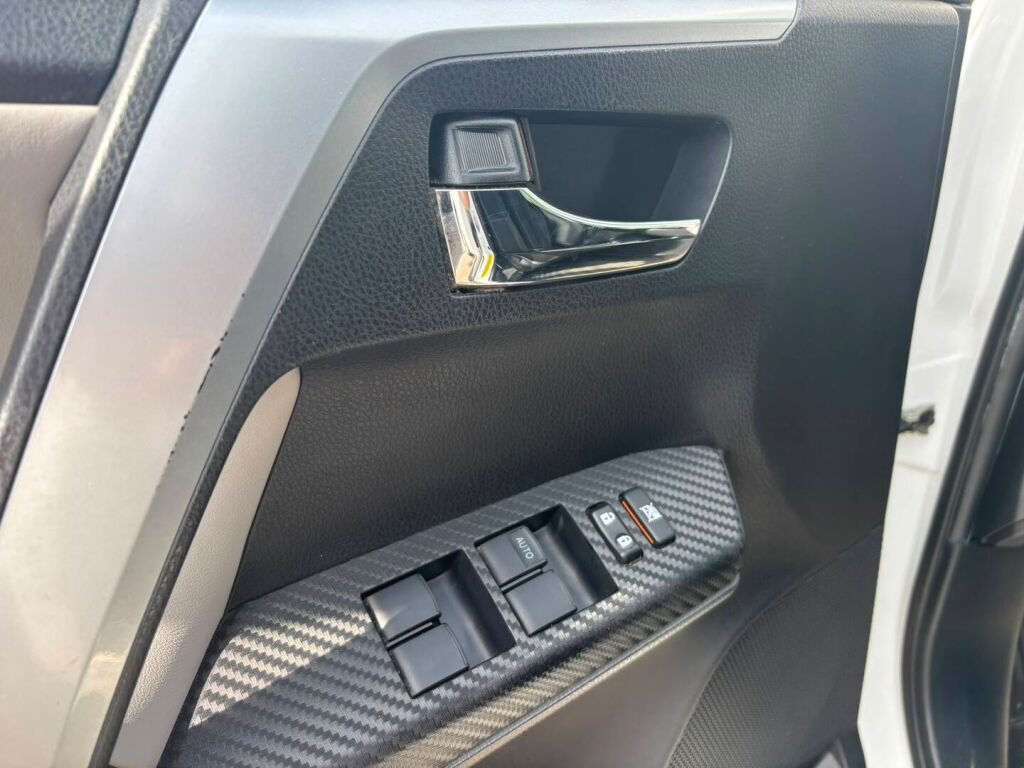 Toyota RAV4 2015 Valkoinen