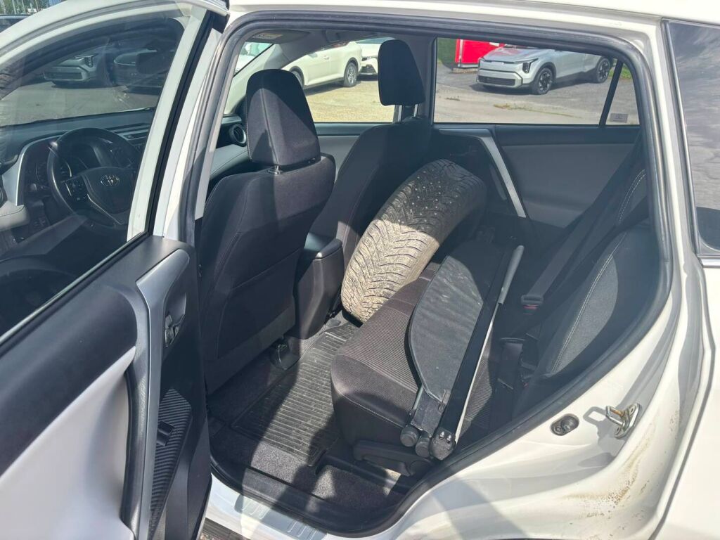 Toyota RAV4 2015 Valkoinen