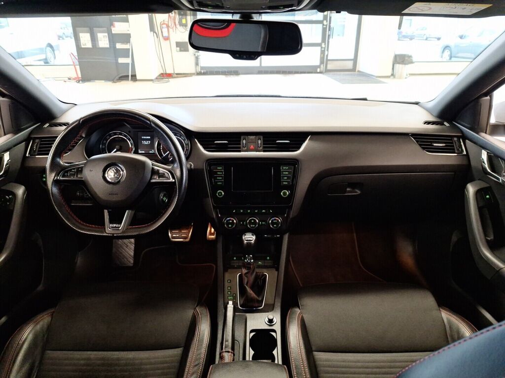 Skoda Octavia 2015 Hopea