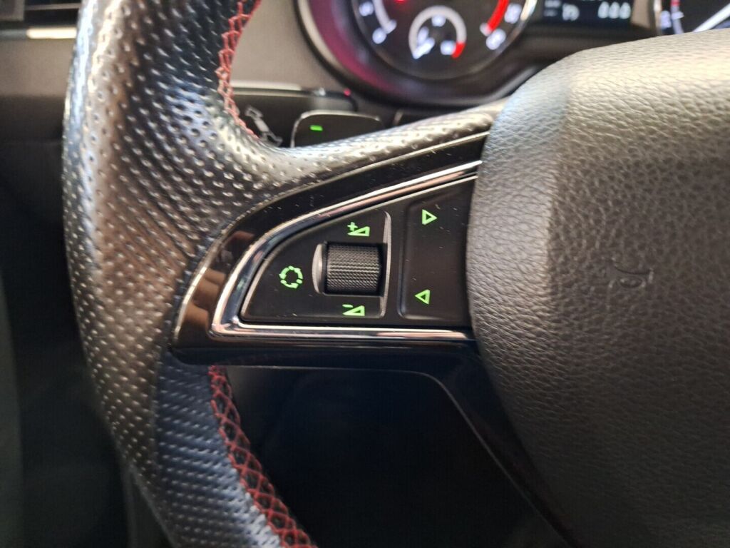 Skoda Octavia 2015 Hopea