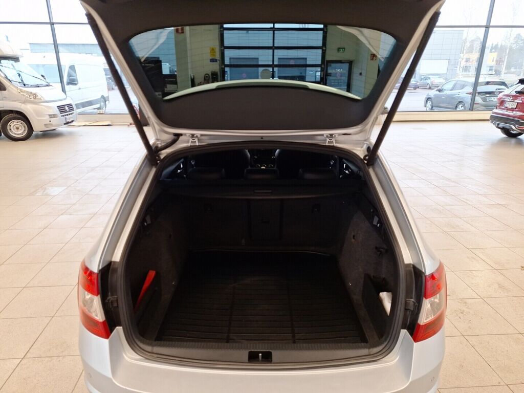 Skoda Octavia 2015 Hopea