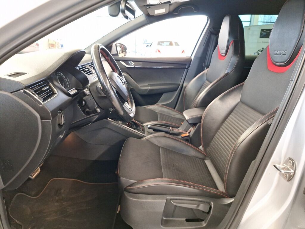 Skoda Octavia 2015 Hopea