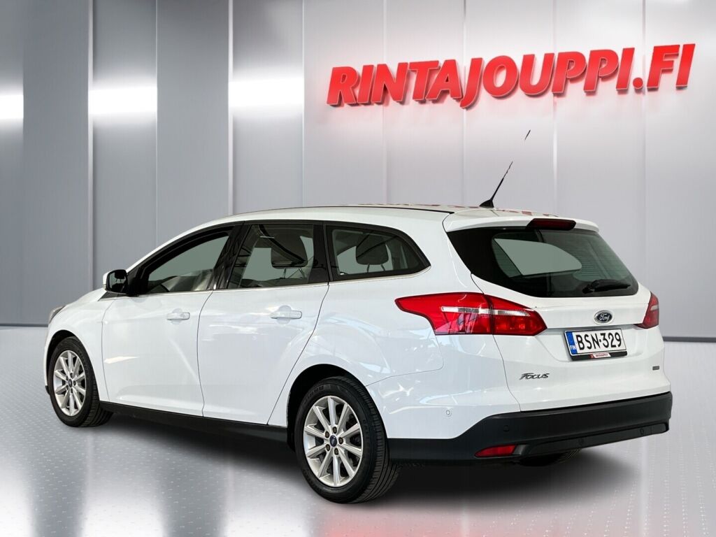 Ford Focus 2015 Valkoinen