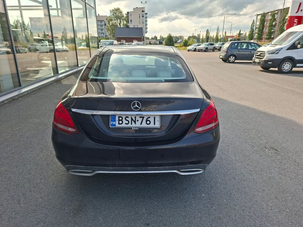 Mercedes-Benz C 2015 Musta