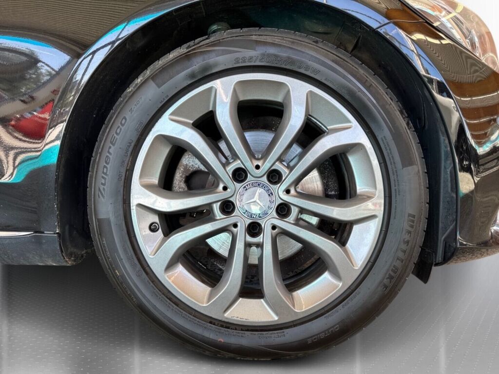 Mercedes-Benz C 2015 Musta