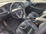 Volvo V40 2015 Musta