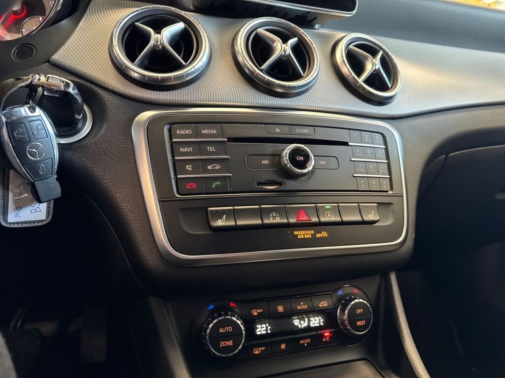 Mercedes-Benz CLA 2016 Harmaa