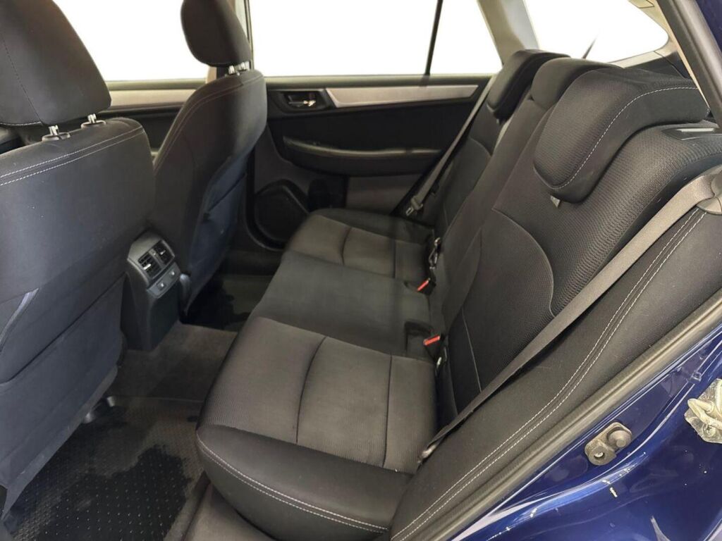 Subaru Outback 2015 Sininen