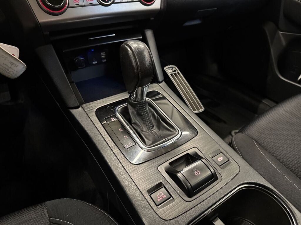 Subaru Outback 2015 Sininen