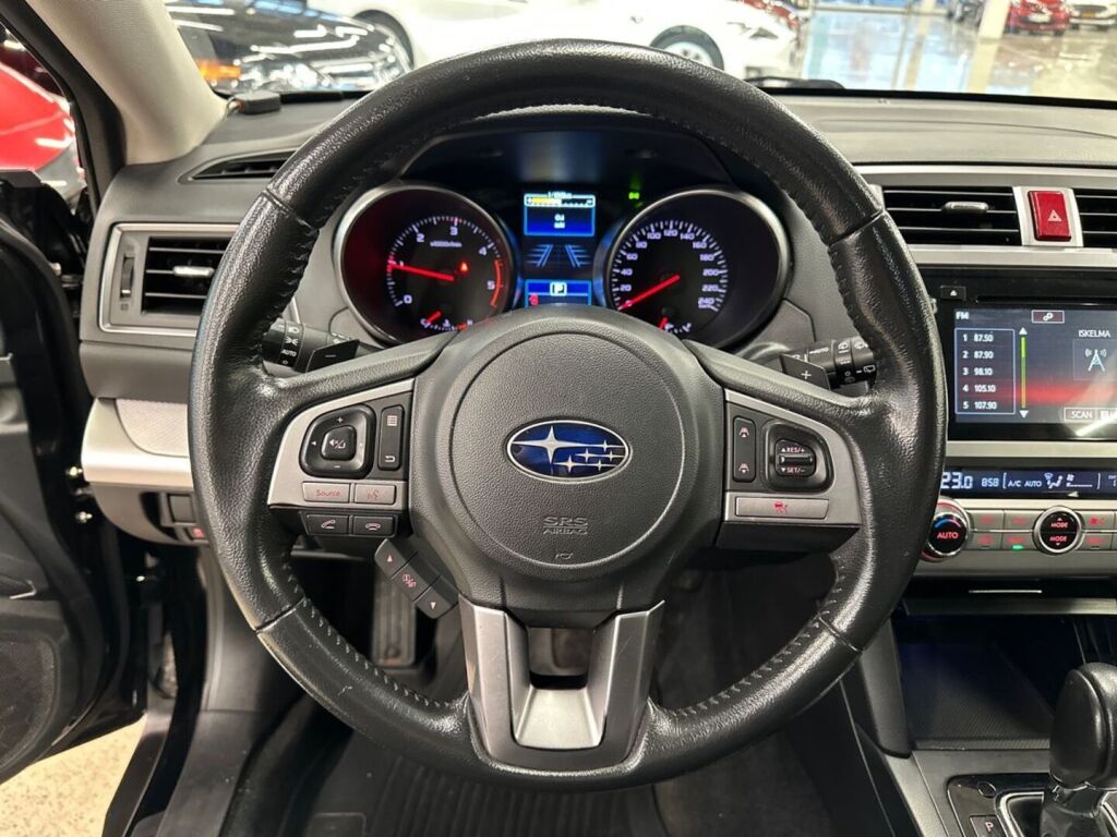 Subaru Outback 2015 Musta