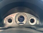 Mercedes-Benz E 2007 Musta