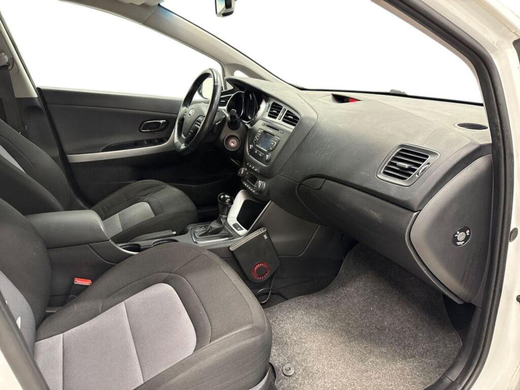 Kia Ceed 2015 Valkoinen
