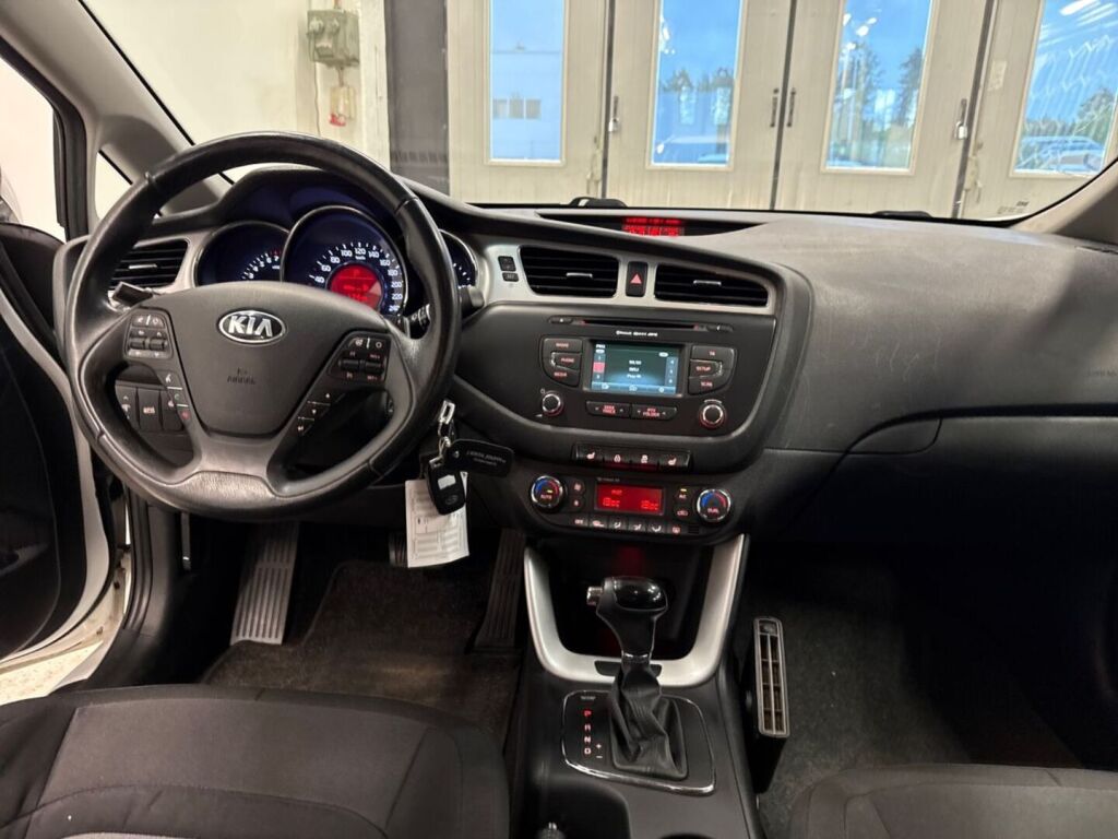 Kia Ceed 2015 Valkoinen