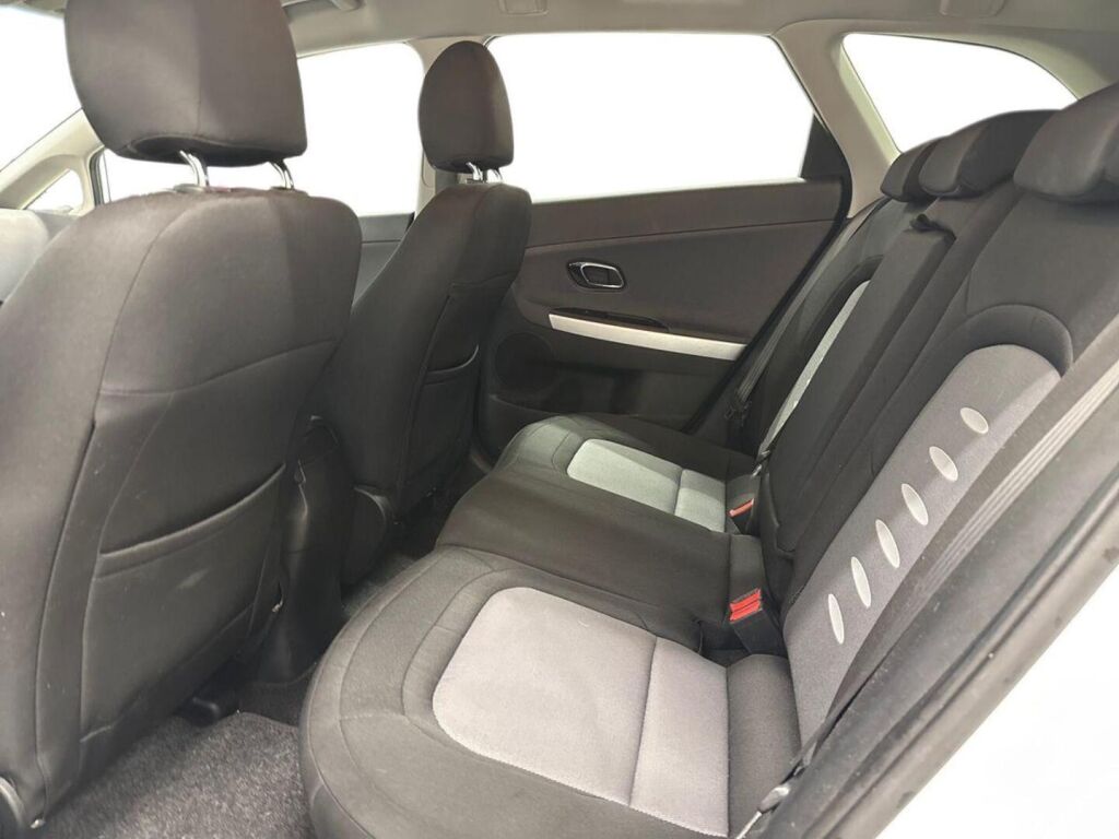 Kia Ceed 2015 Valkoinen