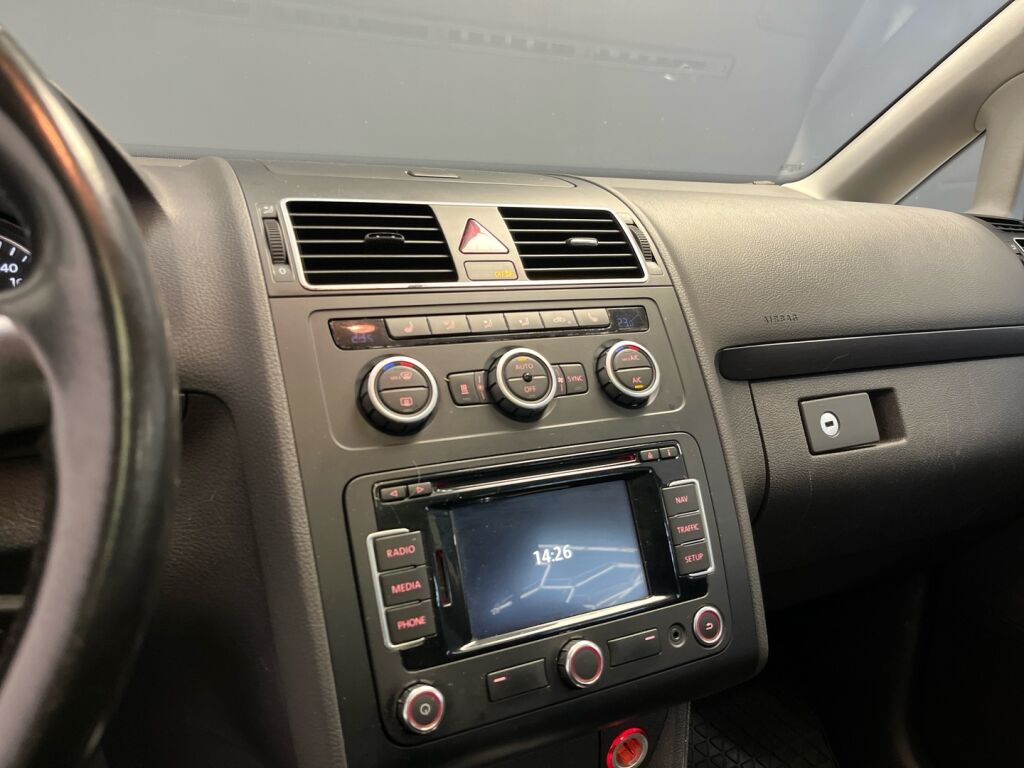 Volkswagen Touran 2015 Sininen