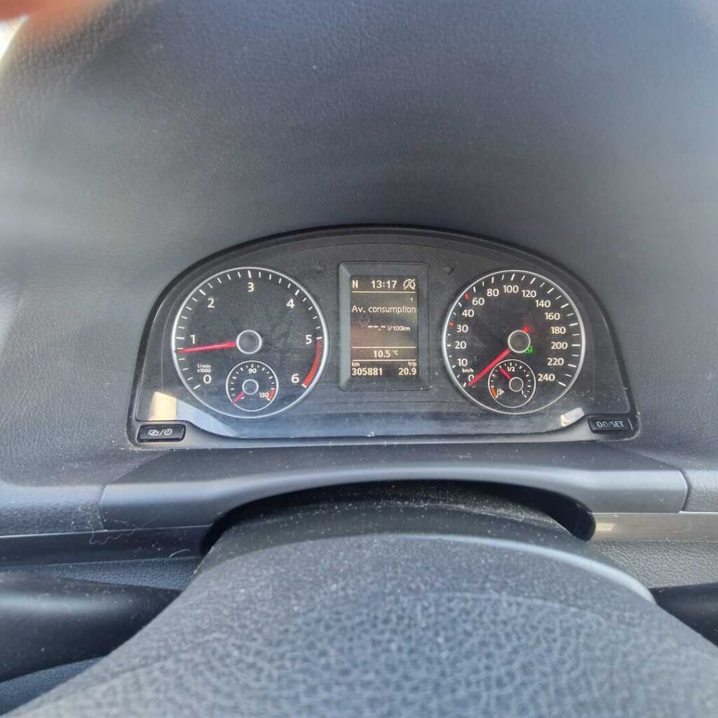 Volkswagen Touran 2015 Sininen