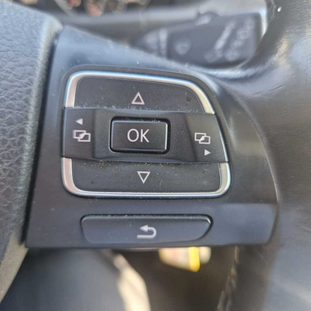 Volkswagen Touran 2015 Sininen