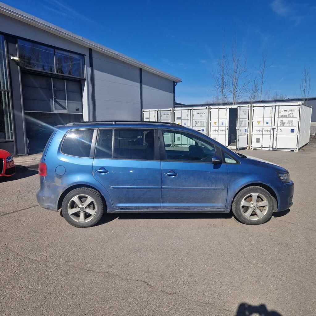 Volkswagen Touran 2015 Sininen