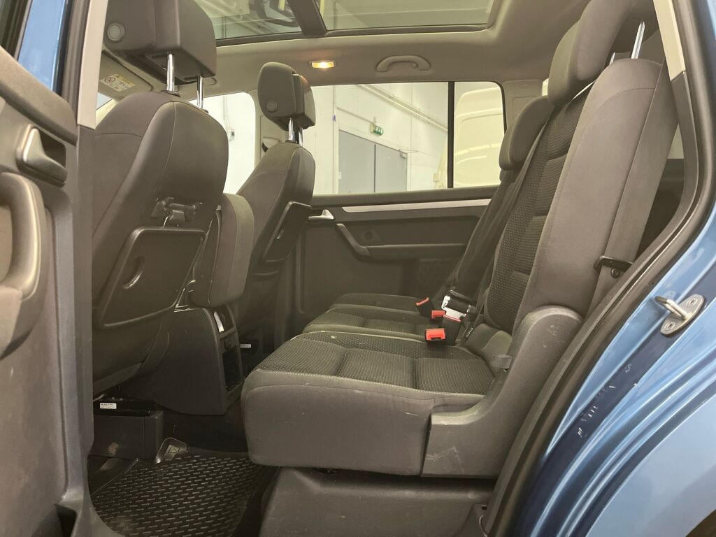 Volkswagen Touran 2015 Sininen