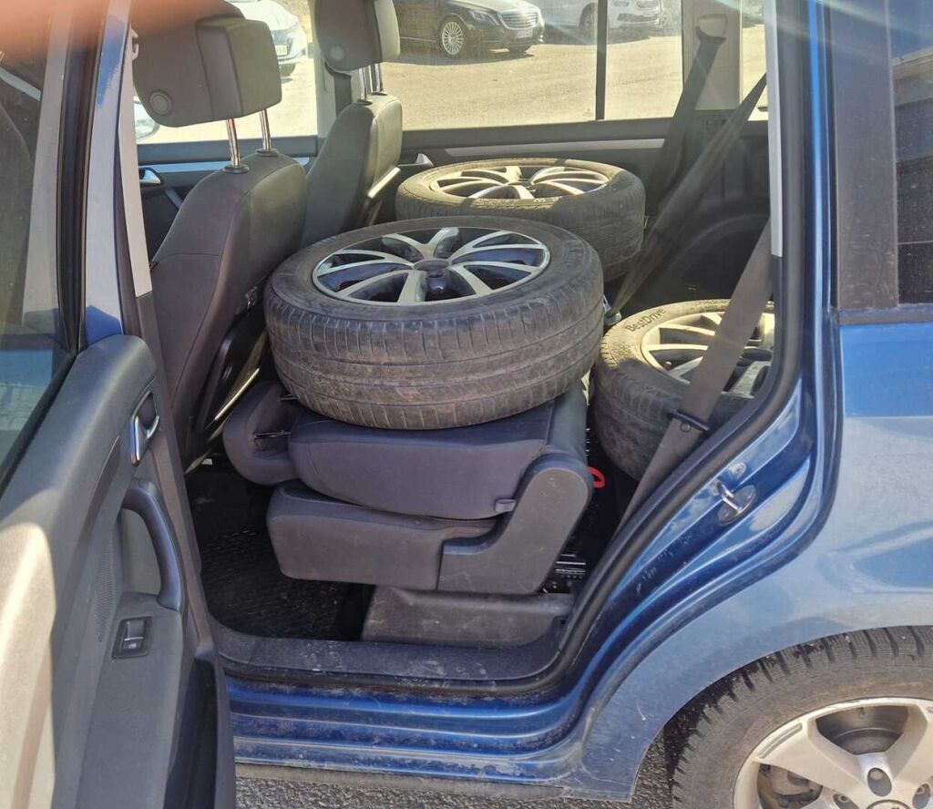 Volkswagen Touran 2015 Sininen