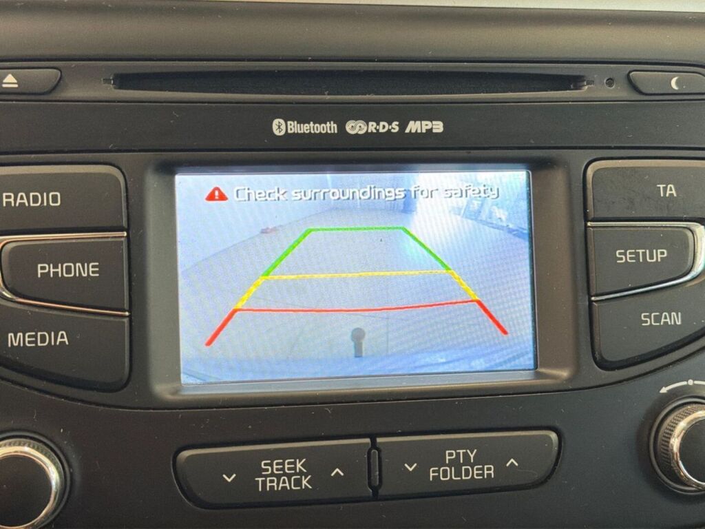 Kia Ceed 2015 Hopea