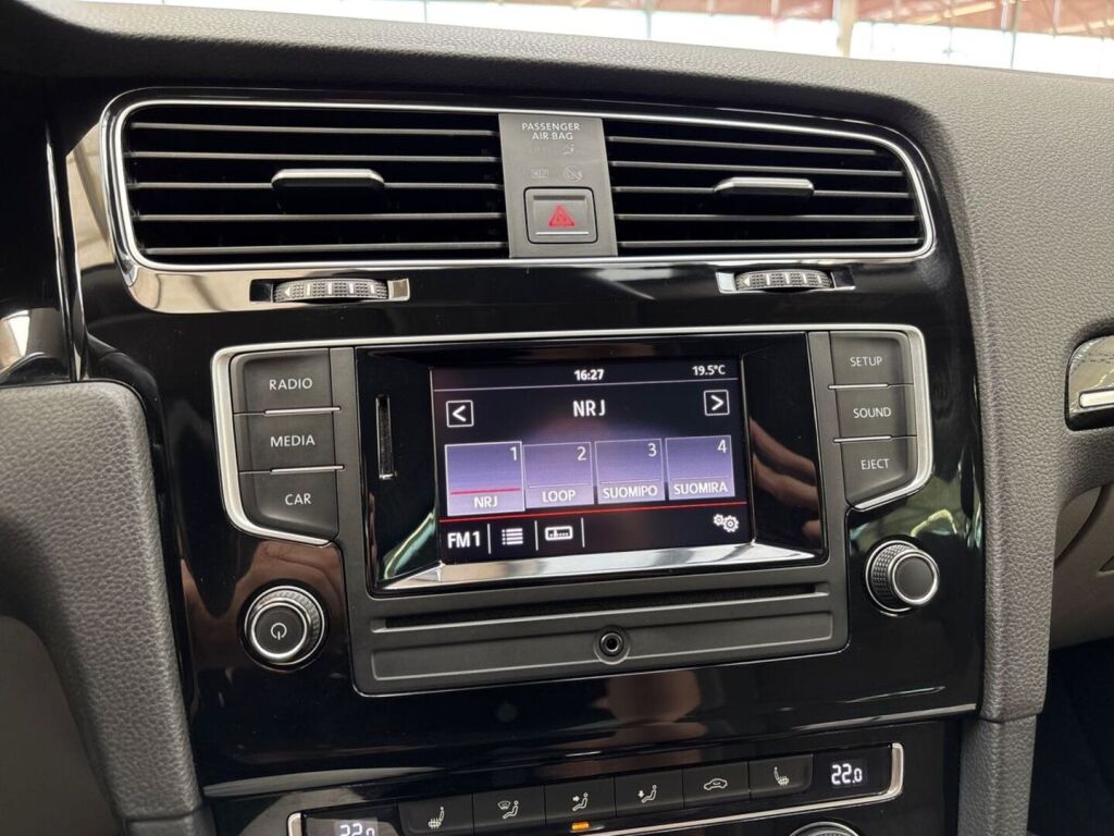 Volkswagen Golf 2015 Valkoinen