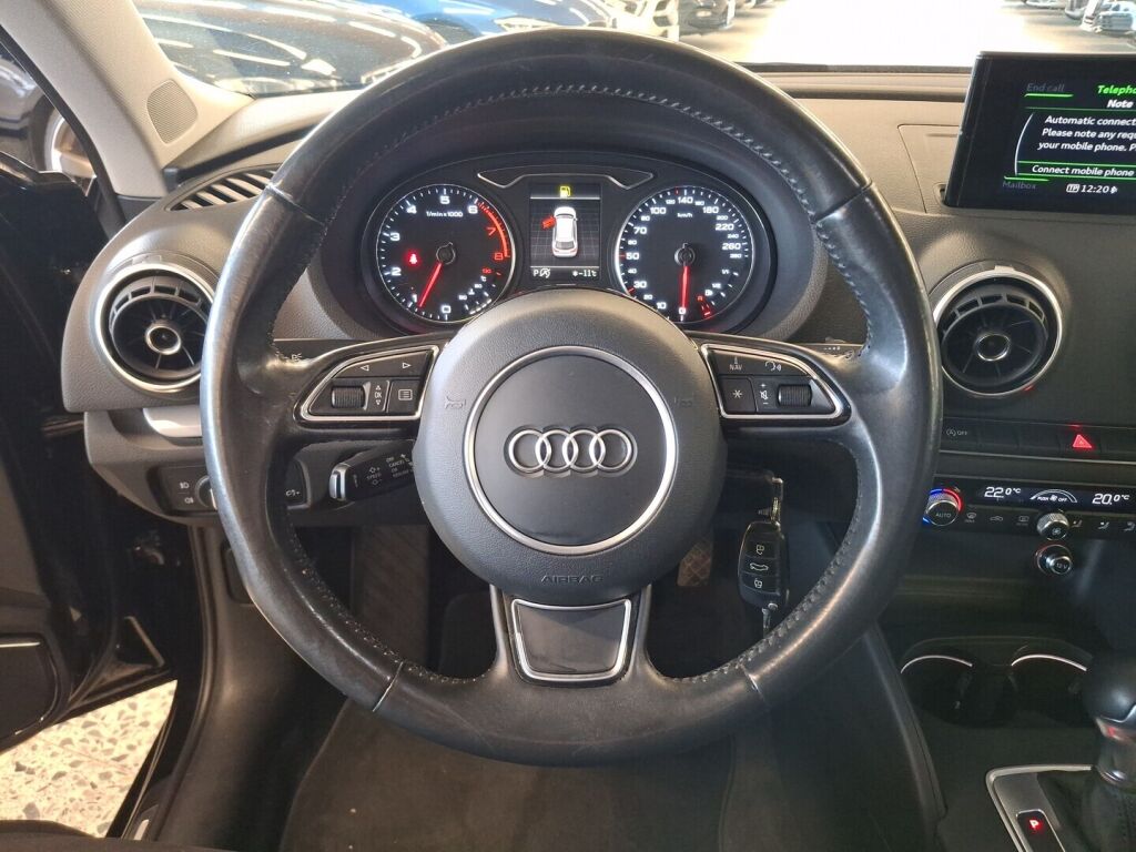 Audi A3 2015 Musta