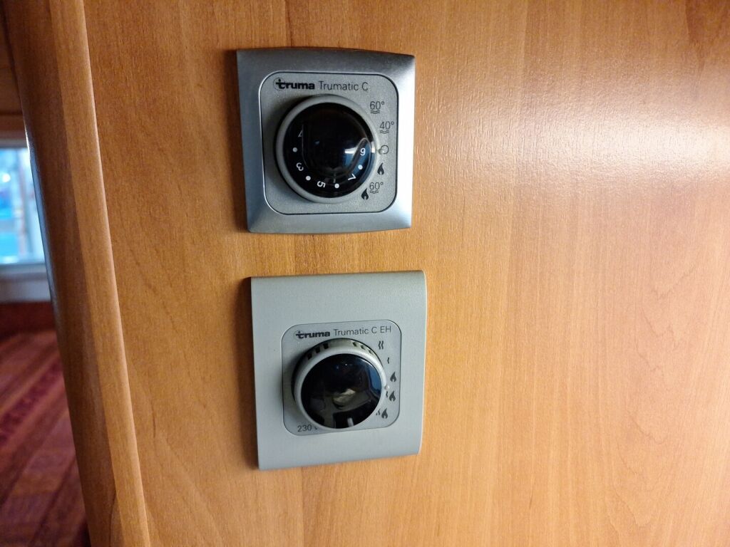 Hymer T 654 SL 2008 Harmaa