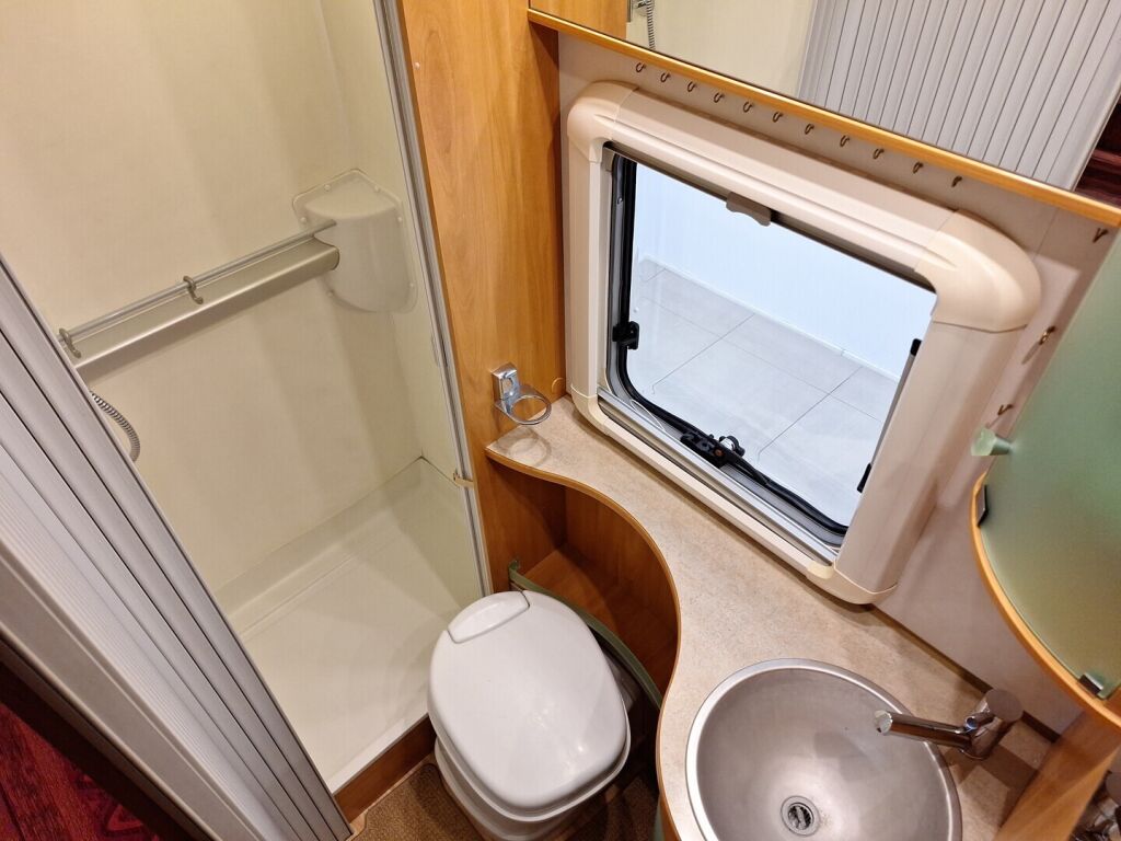 Hymer T 654 SL 2008 Harmaa